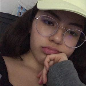 Meet your Posher, Ana